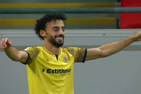 تسبب في طرد الحارس وصنع هدفًا.. عبد القادر يبدع في مباراة قطر والشمال (فيديو)